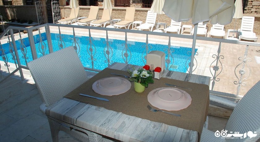 رستوران کنار استخر هتل اورجو